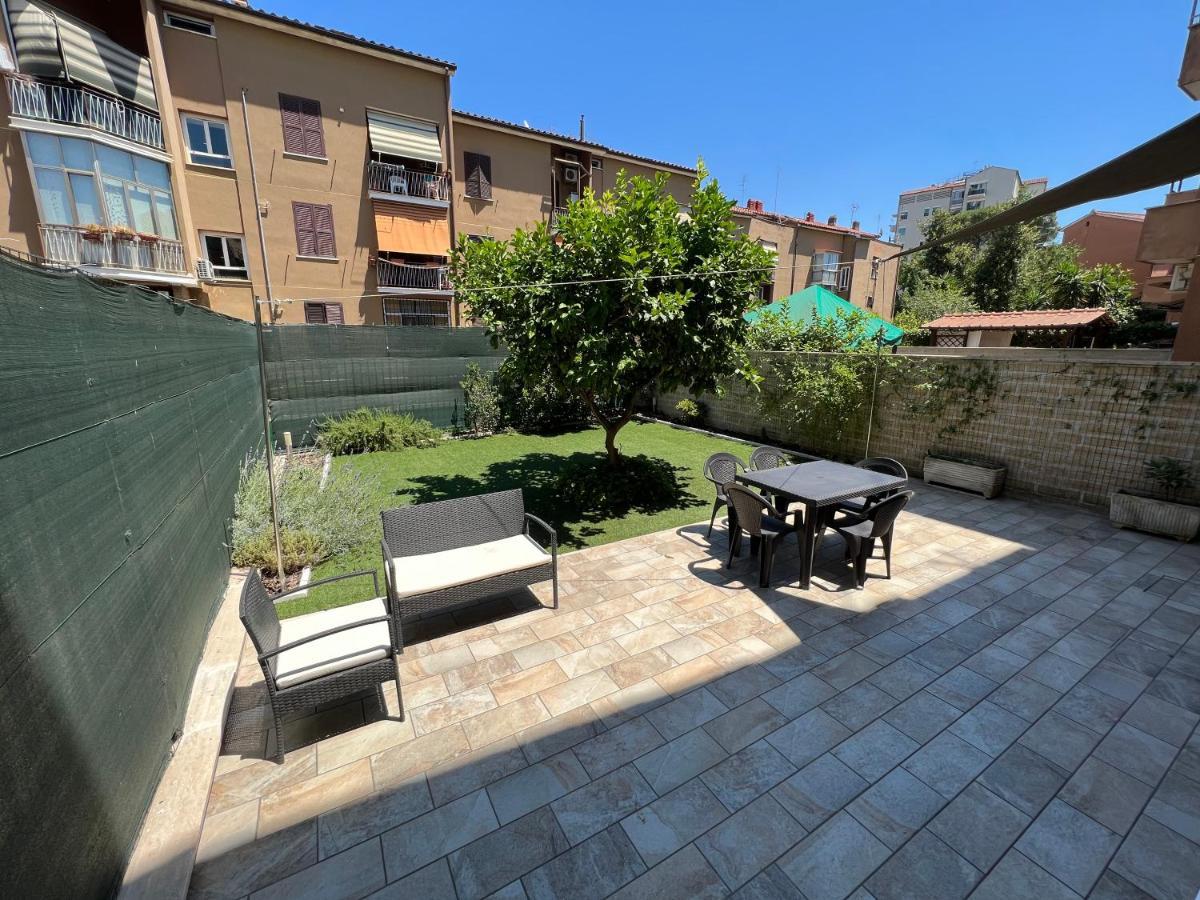 Casa Paestum. Your Wonderful Garden In Rome Luaran gambar